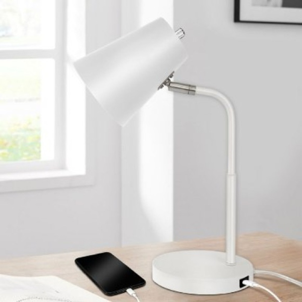 LAMPz® 15.5in Desk‎ Lamp with Adjustable Shade & USB-C Charging Port, New in Box